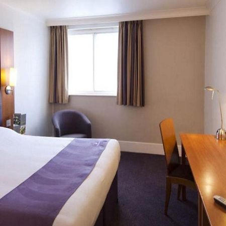 Premier Inn Premier Inn Sandhurst Sandhurst  Zewnętrze zdjęcie